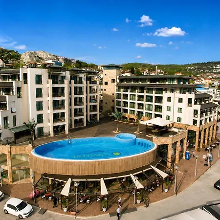 Marina - First Line & Pool Balchik